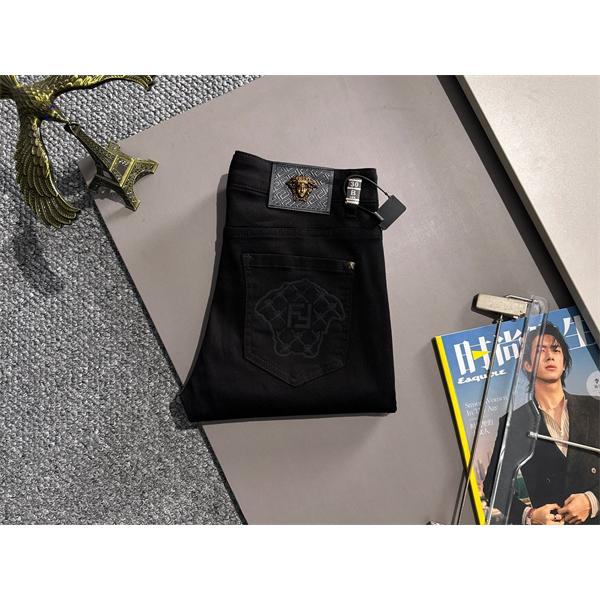 メデューサデザイン ラグジュアリースタイル 定番コレクション VERSACE ヴェルサーチ コピー デニムパンツ