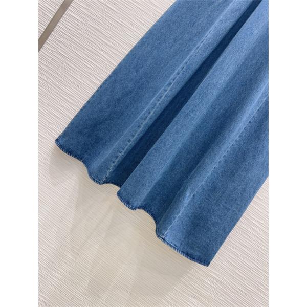 DIOR ディオール コピー ワンピース デニムデザイン クラシカルムード デイリースタイル 季節感のある装い