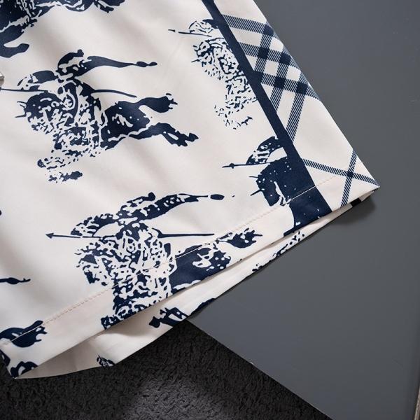 2026新作 BURBERRY 激安 バーバリー グラフィックプリント スイムショーツ ハーフパンツ ショートパンツ ビーチパンツ 速乾 リゾート 人気アイテム