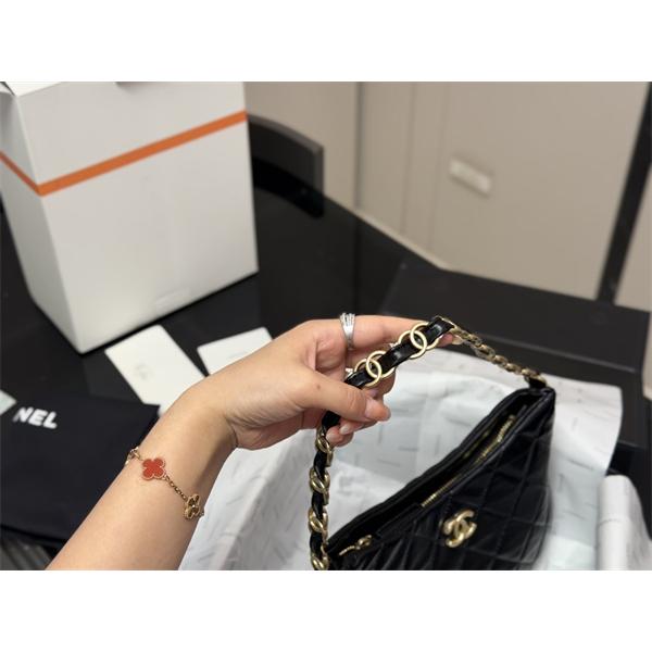 2026人気新作☆☆Chanel 22k hoboシャネルショルダーバッグスーパーコピー収納性抜群