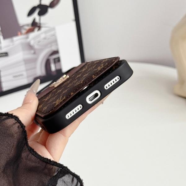 LOUIS VUITTON 激安 ルイ・ヴィトン iPhoneケース カードケース一体型 モノグラム メタルロゴ 収納力抜群 人気アイテム
