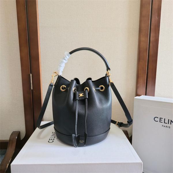 2026SS最新春夏セリーヌショルダーバッグコピーCELINE収納性抜群使い勝手　16x19x16cm