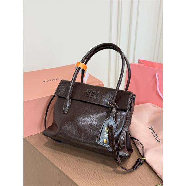 トレンド2026SS春夏MIUMIUハンドバッグレディースミュウミュウコピー大人気27*18cm