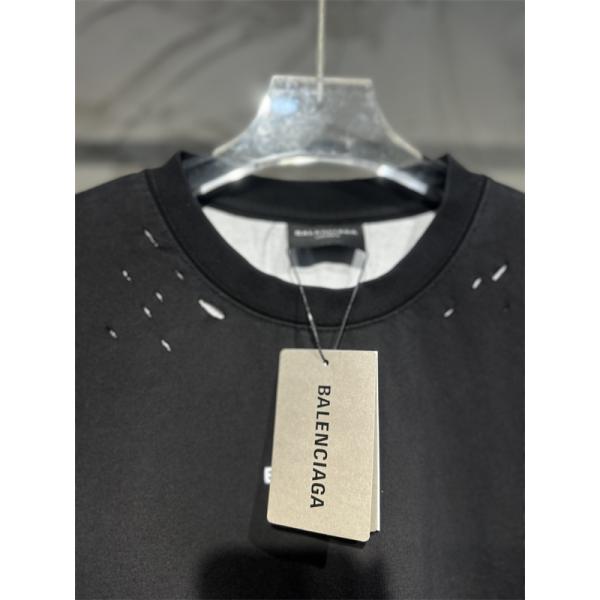 レイヤード裾 ロゴ刺繍 オーバーサイズ 2026新作 BALENCIAGA バレンシアガ コピー Tシャツ ストリート映え