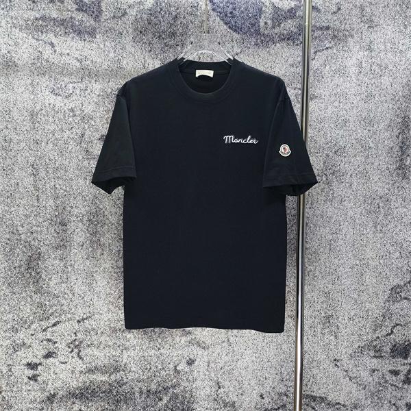 筆記体ロゴ 袖ワッペン クリーンデザイン MONCLER モンクレール コピー 半袖Tシャツ 上質カジュアル