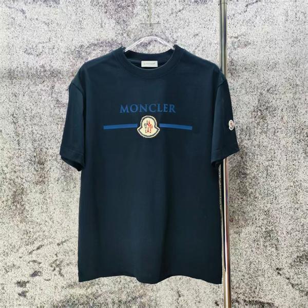 エンブレムモチーフ フロントプリント すっきりコーデ MONCLER モンクレール コピー 半袖Tシャツ 好印象アイテム