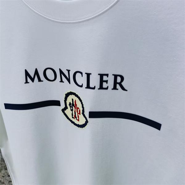エンブレムモチーフ フロントプリント すっきりコーデ MONCLER モンクレール コピー 半袖Tシャツ 好印象アイテム