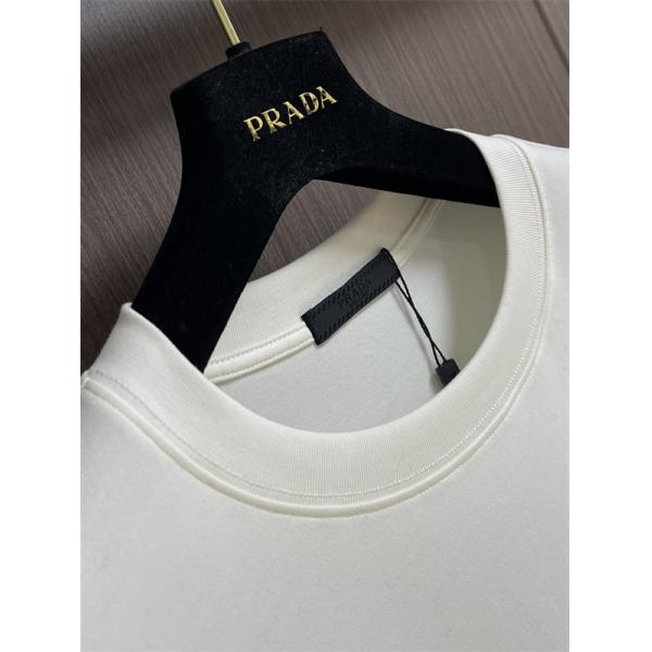 フロントロゴ スタンダードフォルム 着回しアイテム PRADA プラダ コピー ロングスリーブTシャツ 2026新作