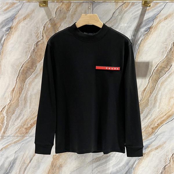 レッドロゴライン シンプル仕上げ 都会的ムード PRADA プラダ コピー ロンT 話題アイテム