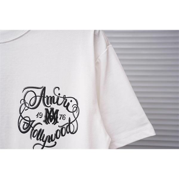 アートタイポ 大判プリント 2026新作 海外トレンド AMIRI アミリ コピー 半袖Tシャツ 主役級アイテム 人気モデル