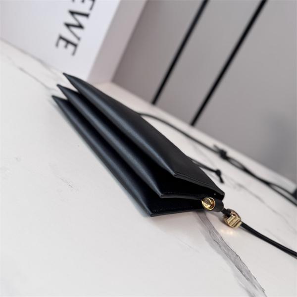 個性的☆☆LOEWE Joya ロエベクラッチバッグコピー2026最新オシャレショルダー付き
