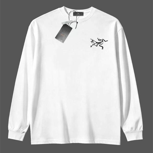 刺繍エンブレム ベーシックフォルム アウトドアテイスト ARC'TERYX アークテリクス コピー 長袖Tシャツ 日常コーデ