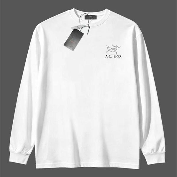 スモールマーク シンプルフォルム カジュアルウェア ARC'TERYX アークテリクス コピー 長袖Tシャツ 着回しスタイル