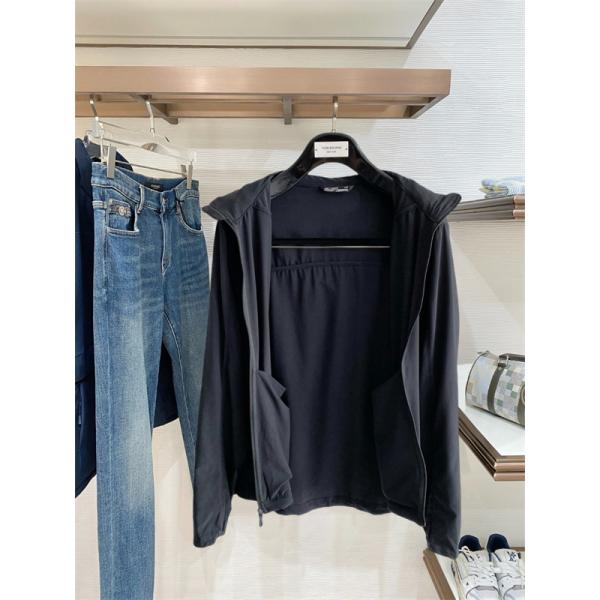 コンパクトシルエット ロゴアクセント トレイルスタイル ARC'TERYX アークテリクス コピー ウインドジャケット 機能系ウェア
