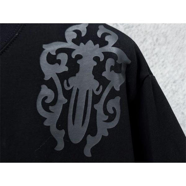 アイコンモチーフ 胸元アクセント シンプルライン CHROME HEARTS クロムハーツ コピー 半袖Tシャツ 愛用者多数