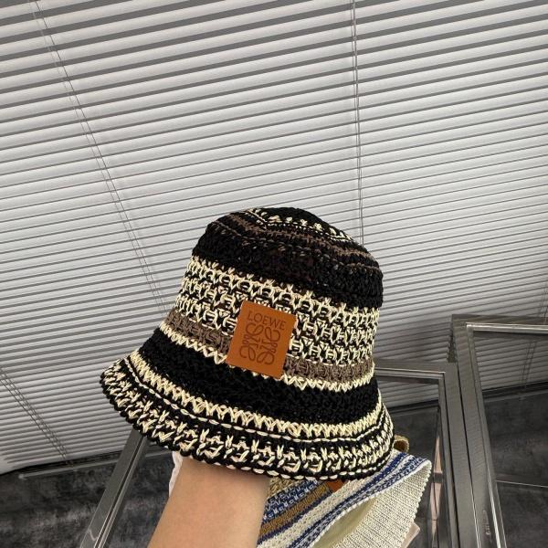 旬顔コーデ 手編み調ストライプ LOEWE サマーハット 日差し対策 ロエベ 人気上昇