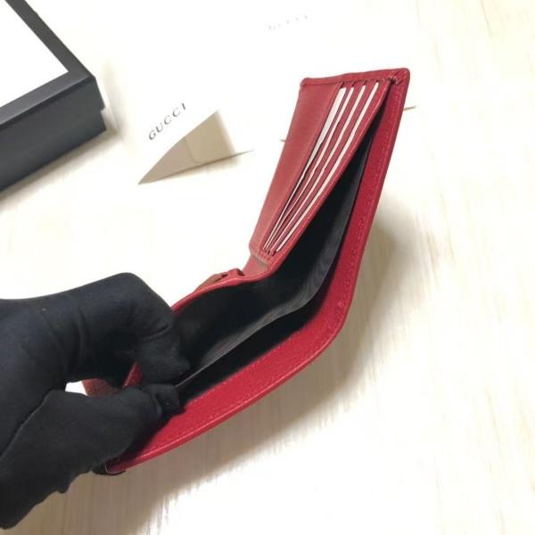 話題コラボ ドラえもん総柄 GUCCI 二つ折り財布 レッド内装 グッチ 注目アイテム