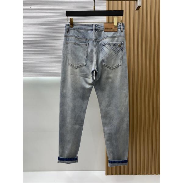 2026トレンド春夏バーバリージーンズスーパーコピー BURBERRYファッション性抜群リラックス感