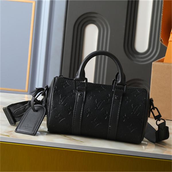 エンボスモノグラム ミニボストン ブラックレザー 端正フォルム 上級スタイル LOUIS VUITTON ルイヴィトン コピー バッグ 存在感抜群