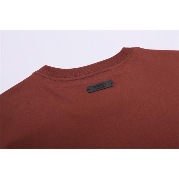 ロゴアクセント シンプルシルエット ESSENTIALS エッセンシャルズ コピー ノースリーブTシャツ カジュアルスタイル おしゃれコーデ