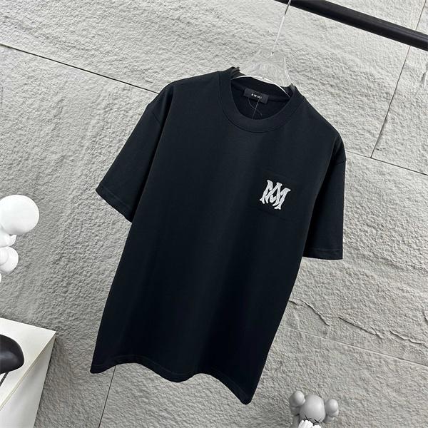 胸元グラフィック シンプルフォルム AMIRI アミリ コピー 半袖Tシャツ ストリートウェア 大人カジュアル 人気アイテム