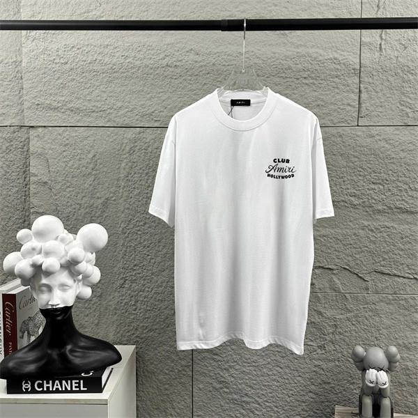 クラブロゴデザイン クルーネック AMIRI アミリ コピー 半袖Tシャツ シンプルシルエット ブランドウェア 軽やかな着心地