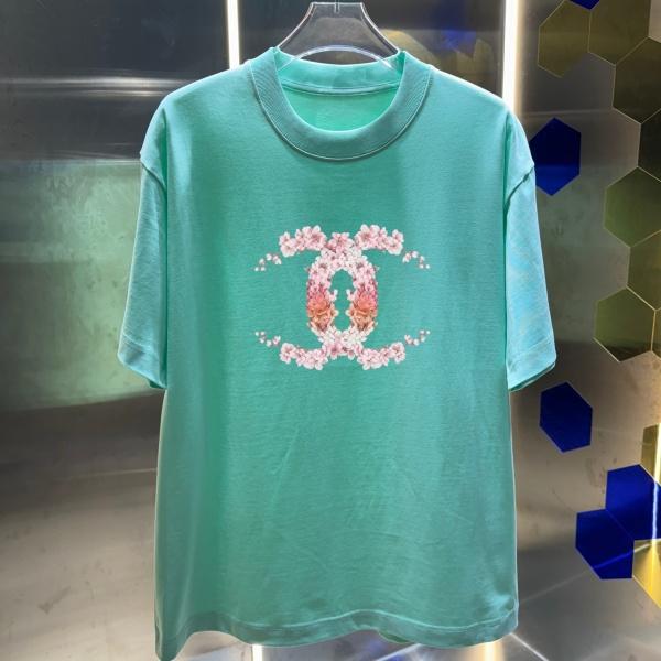 新着コレクション 花咲くダブルCデザイン CHANEL 半袖Tシャツ シャネル 主役級