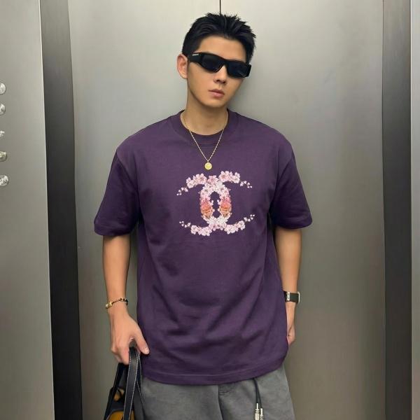 新着コレクション 花咲くダブルCデザイン CHANEL 半袖Tシャツ シャネル 主役級