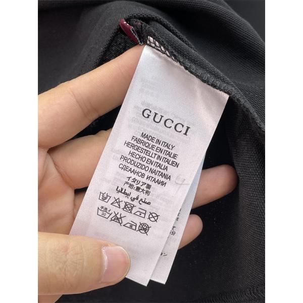 カラートリムデザイン シンプルフォルム 胸元パッチディテール GUCCI グッチ コピー ポロシャツ スマートカジュアル 売れ筋