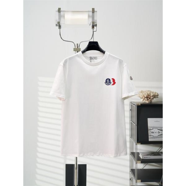 ブランドパッチデザイン ストレートシルエット 軽快な着用感 MONCLER モンクレール コピー 半袖Tシャツ 休日コーデ 注目スタイル