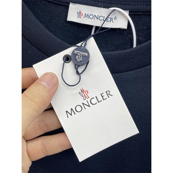 ブランドパッチデザイン ストレートシルエット 軽快な着用感 MONCLER モンクレール コピー 半袖Tシャツ 休日コーデ 注目スタイル
