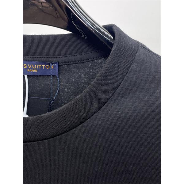 ロゴアクセント コットンライク素材 クリーンライン LOUIS VUITTON ルイヴィトン コピー 半袖Tシャツ 大人コーデ 新作スタイル