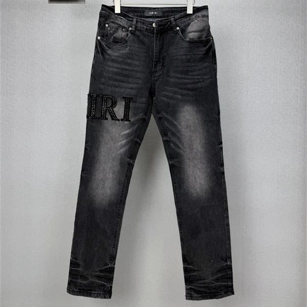 ウォッシュ加工 ロゴパッチ ヒゲ加工 スリムストレート AMIRI アミリ コピー デニム 色落ちデザイン ヴィンテージ感