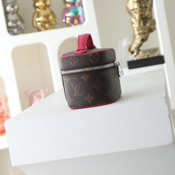 注目度UP M14832 モノグラム化粧ポーチ ルイ・ヴィトン ローズピンク内装 Louis Vuitton コンパクト収納