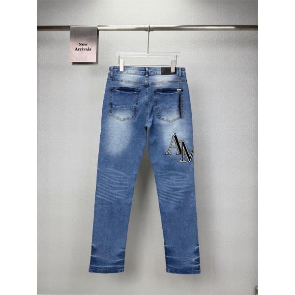 ロゴパッチアクセント ウォッシュデニム ブルーカラー AMIRI アミリ コピー デニム ブランドモチーフ 存在感スタイル