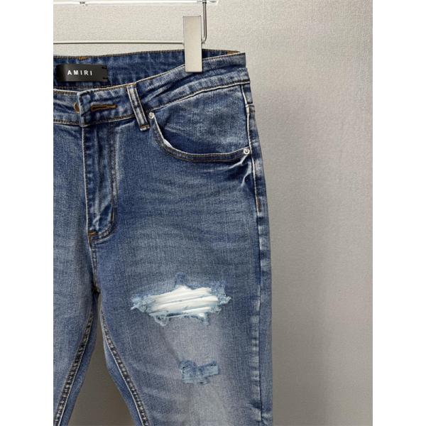 クラッシュデニム グランジテイスト リペアディテール AMIRI アミリ コピー ジーンズ 休日ファッション 2026新作