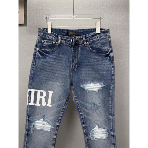 クラッシュデニム グランジテイスト リペアディテール AMIRI アミリ コピー ジーンズ 休日ファッション 2026新作