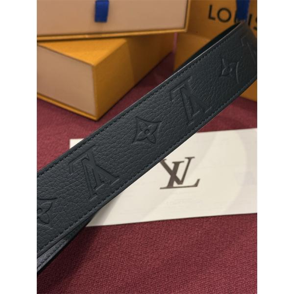ヴィンテージ調バックル ブラック総柄 重厚アクセント LOUIS VUITTON ルイヴィトン コピー ベルト 海外注目