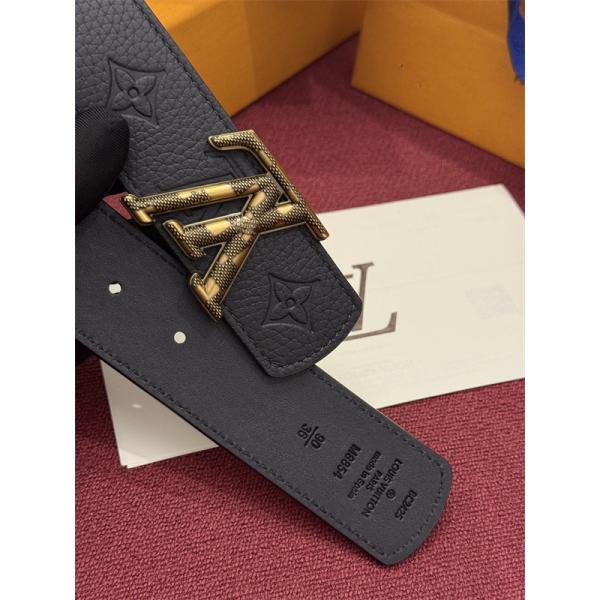 ヴィンテージ調バックル ブラック総柄 重厚アクセント LOUIS VUITTON ルイヴィトン コピー ベルト 海外注目