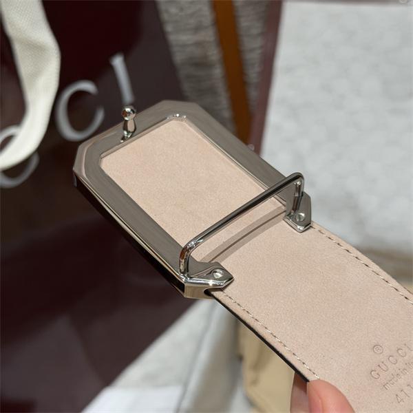 メタルフレーム金具 オールブラック 型押しレザー調 GUCCI グッチ コピー ベルト 端正モード