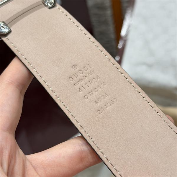 メタルフレーム金具 オールブラック 型押しレザー調 GUCCI グッチ コピー ベルト 端正モード