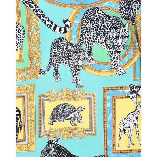 人気上昇 海外セレクト コーデ映え フレームアートプリント 端正な襟元 軽やかタッチ VERSACE ヴェルサーチ コピー 長袖シャツ