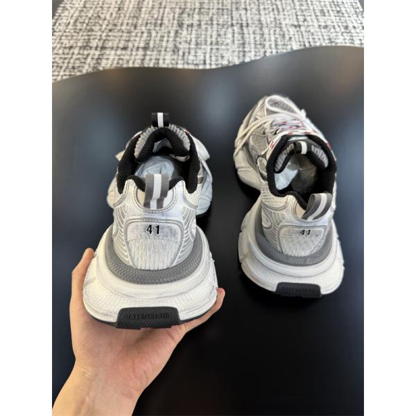 BALENCIAGA  バレンシアガ3XLスニーカースーパーコピー 重厚ソール×メッシュアッパー  今季注目