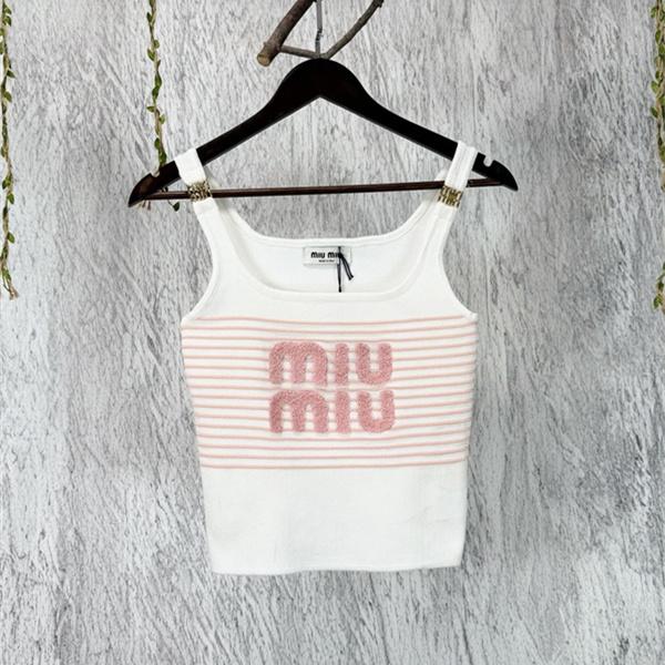 ボーダー切替 立体ロゴ刺繍 メタルショルダー MIU MIU ミュウミュウ コピー ニットキャミソール 新作注目 人気上昇