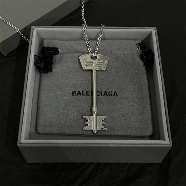 お洒落コーデ☆☆バレンシアガ ネックレスコピー☆☆2026トレンド最新作♥BALENCIAGA 