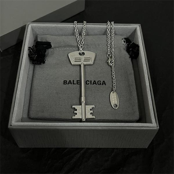 お洒落コーデ☆☆バレンシアガ ネックレスコピー☆☆2026トレンド最新作♥BALENCIAGA 