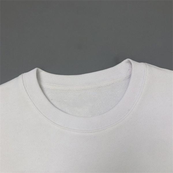 ボタニカルグラフィック 立体的な文字配置 ソフトな風合い AMIRI アミリ コピー トレーナー 注目度上昇