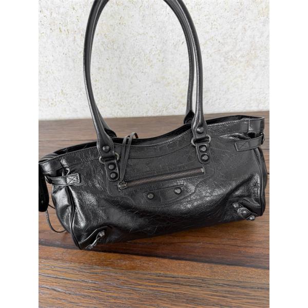 海外 人気が継続中  BALENCIAGAバレンシアガショルダーバッグスーパーコピーブランド激安通販 専門店