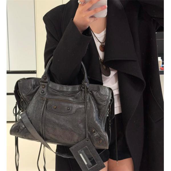 BALENCIAGA 2026 人気商品  収納 ハンドバッグ バレンシアガ スーパーコピーブランド激安通販 専門店