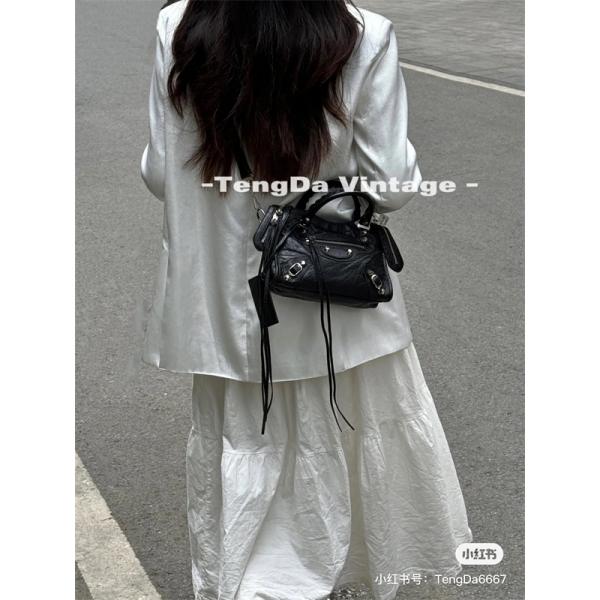 格安 2026春夏 新作 BALENCIAGA バレンシアガ ハンドバッグスーパーコピーブランド激安通販 専門店